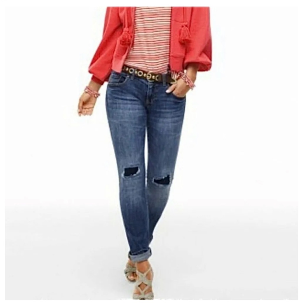 Cabi Slim Boyfriend Jeans Style 5695 Size 4 Distressed Medium Wash